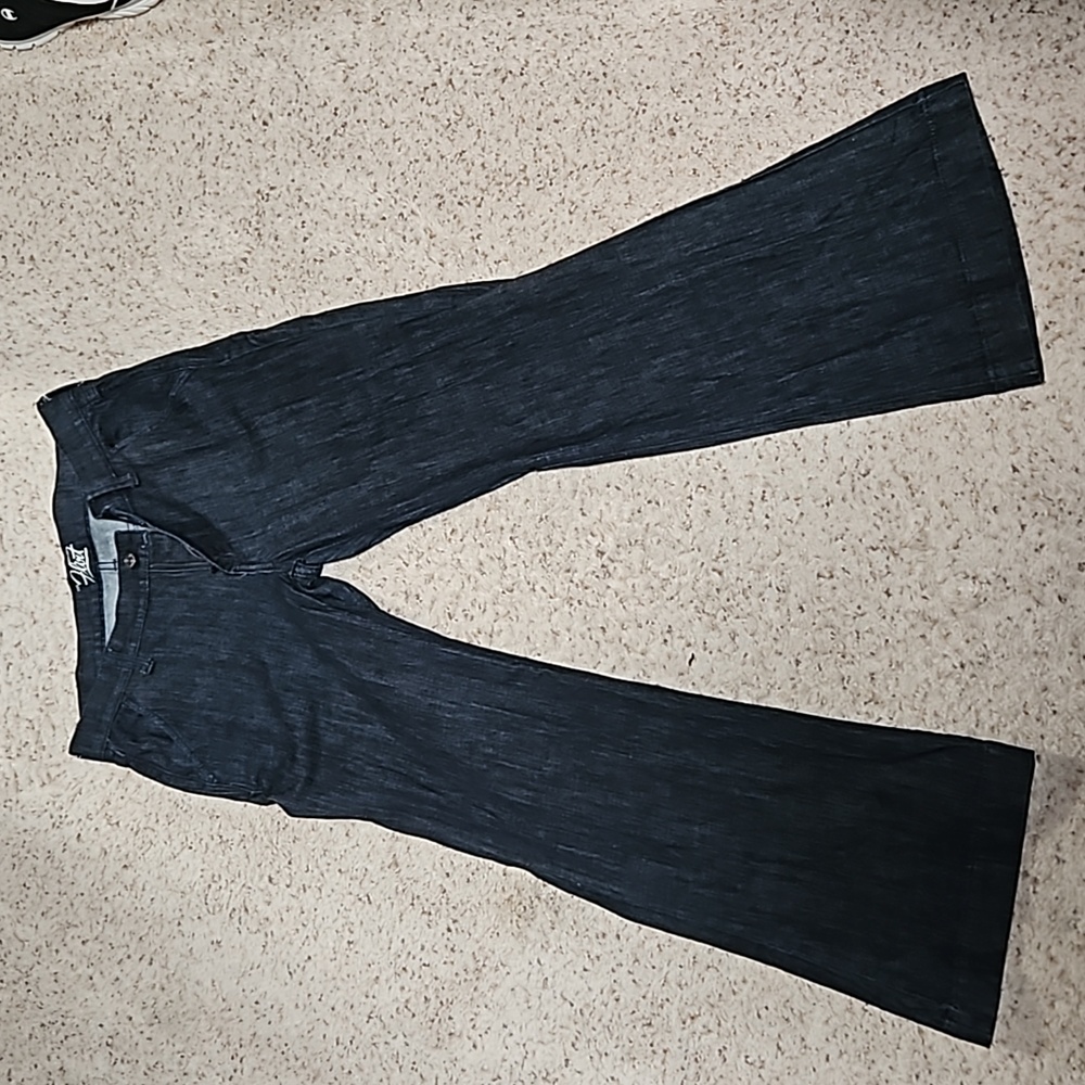 Old Navy The Flirt flared jeans size 6P NEW!